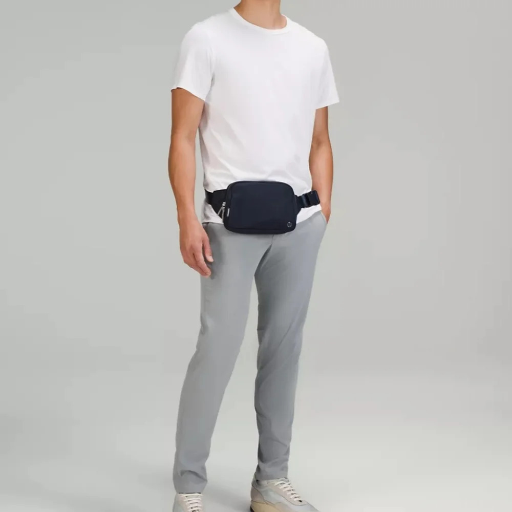 Lululemon Everywhere Belt Bag Large 2L NWT - Picture 2 of 6